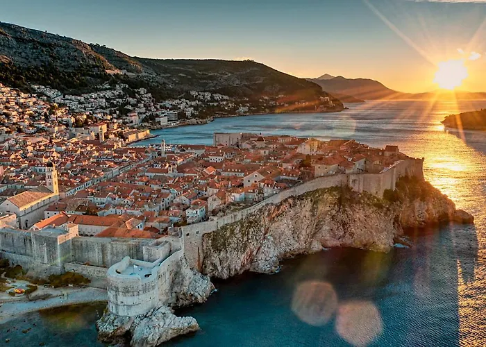 Deluxe Дом отдыха *