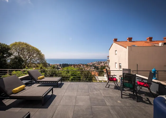 Дом отдыха Deluxe *